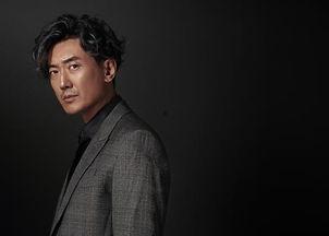 演员强哥,影视界的璀璨明星，魅力四射的银幕风采