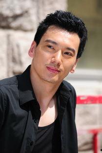 姜坤个人资料,才华横溢的青年才俊，多领域成就斐然